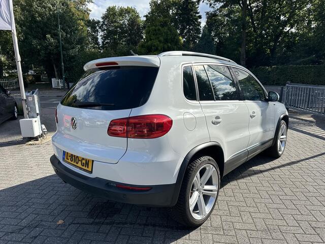 Volkswagen TIGUAN 1.4 TSI 150PK DSG Lounge Panorama|Navi|Xenon