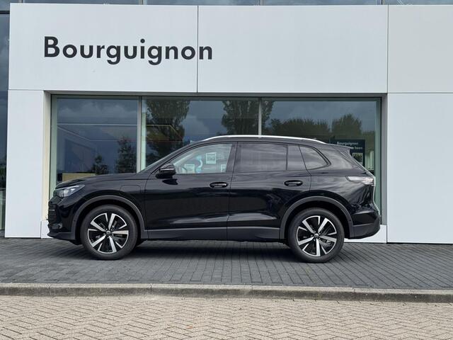 Volkswagen TIGUAN 1.5 eHybrid Life Edition 204 PK | Trekhaak | Adaptief Onderstel | Stoel & Stuur Verwarming | 19" Velgen |