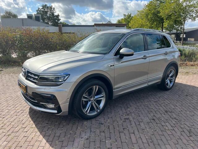 Volkswagen TIGUAN 1.5 TSI DSG R-Line / Trekhaak-Pano-Carplay-Stoelver
