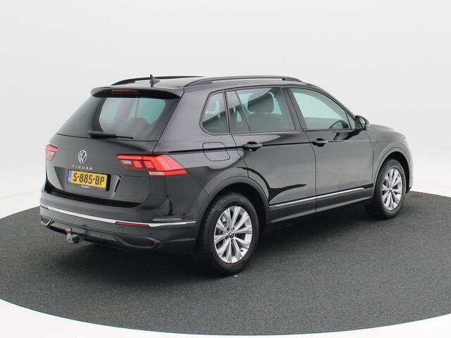 Volkswagen TIGUAN 1.5 TSi 150 Pk Automaat Life | Trekhaak | Adaptive Cruise | Carplay | Climate Control | Parkeersensoren | Navigatiesysteem | LED | 17 Inch | 76.555 Km