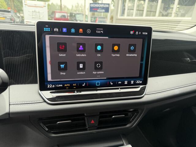 Volkswagen TIGUAN 1.5 eTSI Life Edition | Automaat | Stoelverwarming | Digital Cockpit | Navigatie | Achteruitrijcamera | IQ-Light LED Matrix |