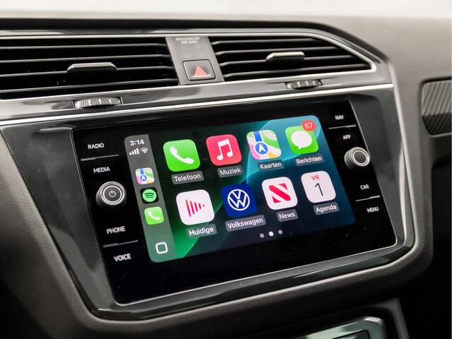 Volkswagen TIGUAN 1.5 TSI R-Line 150Pk Automaat (2X R-LINE, PANORAMADAK, ALCANTARA, APPLE CARPLAY, STUUR/STOELVERWARMING, CAMERA, IQ LIGHT, KEYLESS, ADAPTIVE CRUISE, ELEK ACHTERKLEP, NIEUWSTAAT)