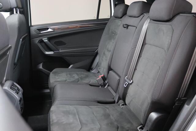 Volkswagen TIGUAN Allspace 1.5 TSI Highline R-line, 7-Persoons, Trekhaak draaibaar, ACC, Panoramadak, Virtual Cockpit, Apple Carplay/Android Auto