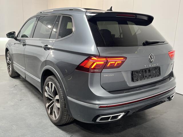 Volkswagen TIGUAN Allspace 2.0 TSI 4Motion R-Line 7p. / AUTOMAAT/ PANO/ 2X R-LINE/ HARMAN KARDON/ KEYLESS/ ELEKTR. TREKHAAK/ MATRIX/ HEAD-UP DISPLAY/ DIGITAL DASH/ ADAPT. CRUISE/ PARK. SENSOREN + CAMERA/ RIJ-MODI/ APP-CONNECT/ CLIMA