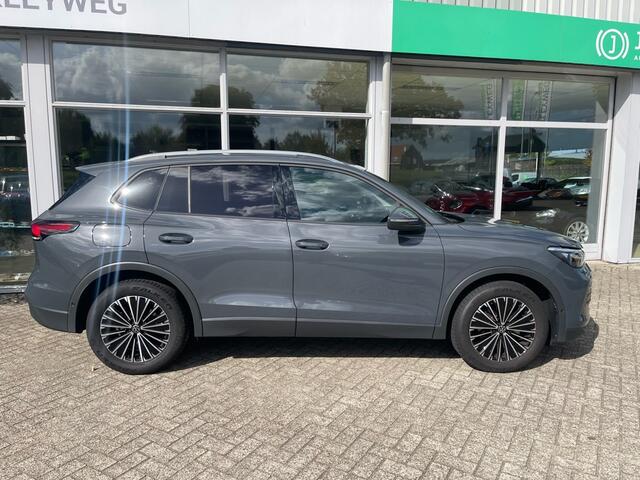 Volkswagen TIGUAN Tiguan 1.5 eTSI Life, Nav, Carplay, Stoelverw, Camera