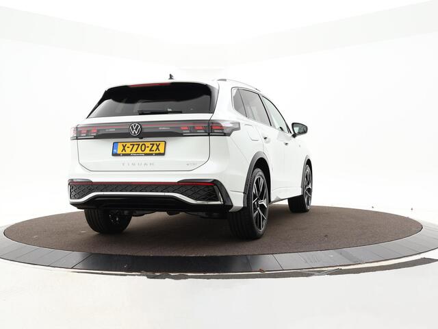 Volkswagen TIGUAN 1.5 eTSI 150pk DSG R-Line Business · Camera · Apple/Android Car Play · Massage · Keyless · Navi · Dodehoek Detectie · 20'' Inch · Garantie t/m 27-02-2028 of 100.000km