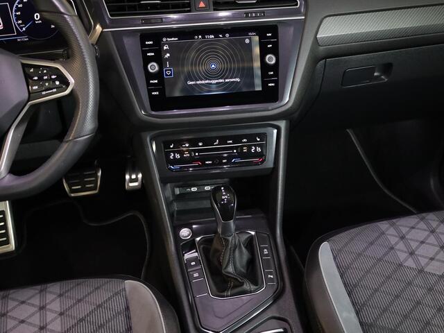 Volkswagen TIGUAN Allspace 1.5 TSI R-Line Business 150 pk Automaat (DSG) | Verlengde garantie | Navigatie | Parkeersensoren | Matrix LED koplampen | Stoelverwarming | R-Line |