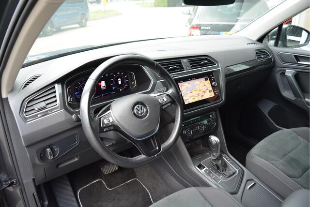Volkswagen TIGUAN 1.5 TSI ACT Highline R-Line DSG | Orig. NL | NAP | Trekhaak |