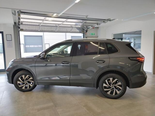 Volkswagen TIGUAN 1.5 eTSI DSG LIFE EDTION TREKHAAK/CAMERA/NAVI/CARPLAY/ACC/STOELVERW/E-KLEP