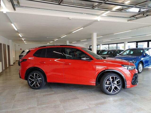 Volkswagen TIGUAN 1.5 eTSI DSG R-LINE PANO-DAK/TREKHAAK/CAMERA/NAVI/CARPLAY/ACC/E-KLEP