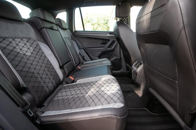 Volkswagen TIGUAN 1.4 TSI eHybrid R-Line Business+ - Trekhaak | Winter pack | HUD | Blindspot