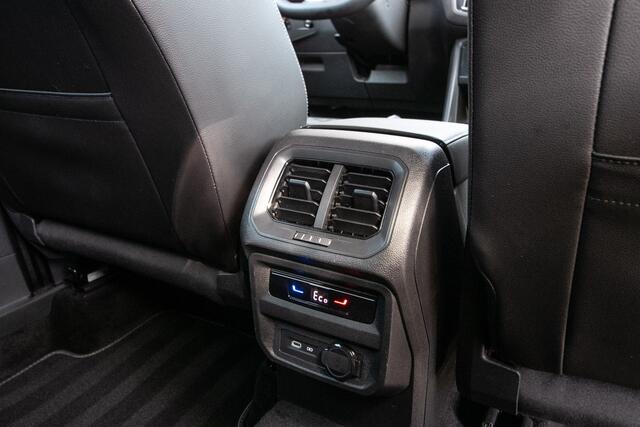 Volkswagen TIGUAN 1.4 TSI eHybrid R-Line Business+ - Trekhaak | Winter pack | HUD | Blindspot