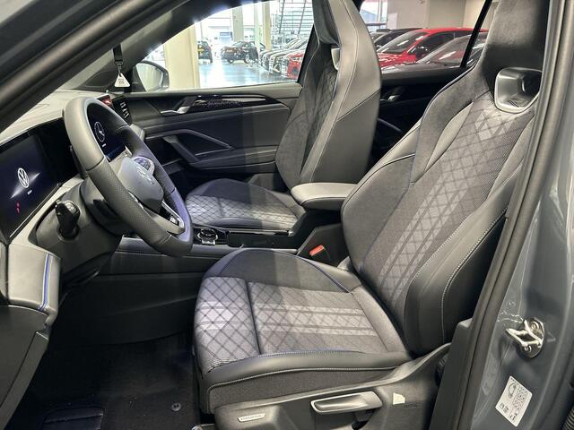 Volkswagen TIGUAN 1.5 272pk DSG eHybrid R-Line Edition · Panoramadak · Elek. Trekhaak · Apple/Android Car Play · Dodehoek Detectie · Elek. Achterklep · 20'' Inch · Garantie t/m 25-03-2030 of 100.000km