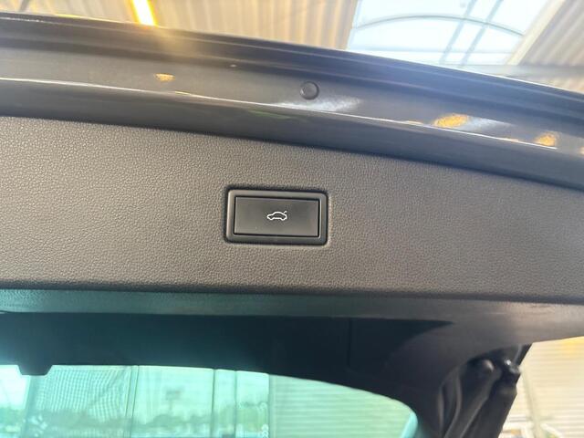 Volkswagen TIGUAN 1.4 TSI eHybrid R-Line Business+ 20"/Panoramadak/Trekhaak/Leder + memory/Elektrische klep/Dodehoek/Stuur + stoelverwarming/IQ LightS/Adaptieve cruise