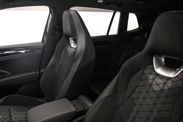 Volkswagen TIGUAN R-Line Edition 1.5 TSI eHybrid 272pk DSG Automaat Trekhaak, Panoramadak, Adaptive cruise control, Black Style, Achteruitrijcamera, Elektrische achterklep