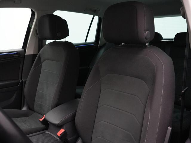 Volkswagen TIGUAN 1.4 TSI 245 pk DSG eHybrid Elegance | IQ Light | Achteruitrijcamera | Navigatie | Adaptive Cruise