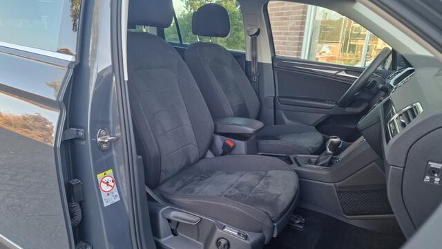 Volkswagen TIGUAN 1.5 TSI Elegance, NW Model! Panorama, BTW, Trekhaak!