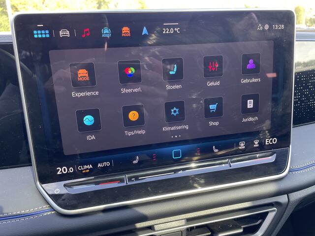 Volkswagen TIGUAN 1.5 eHybrid 204pk R-Line Edition PHEV DSG / Panoramadak / 360 Camera / Trekhaak wegklapbaar