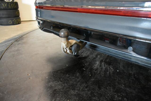 Volkswagen TIGUAN 1.5 TSI R-Line EL Trekh+aKlep Panodak Virtual Camera