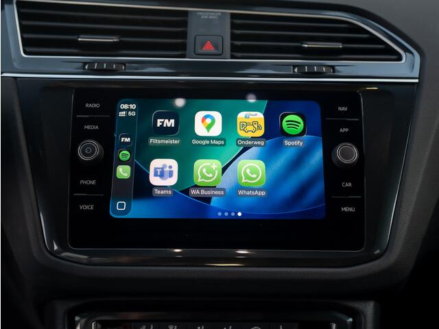 Volkswagen TIGUAN 1.5 TSI R-Line Business | Trekhaak wegkl. | Head Up | Side Assist | Camera | LED | Prijs Rijklaar!!