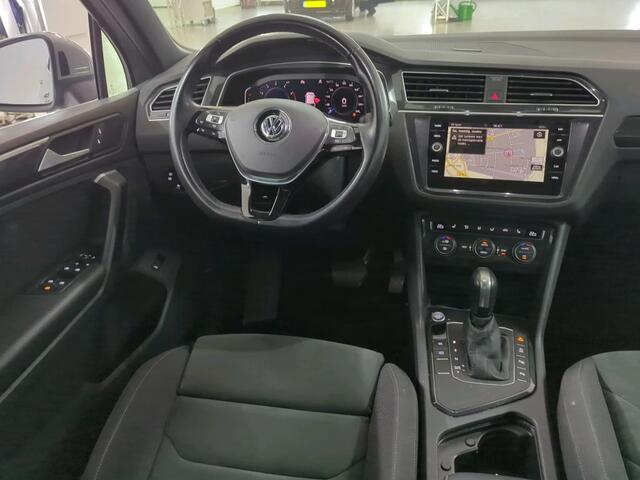 Volkswagen TIGUAN 1.5 TSI 150pk Automaat Highline Business R Advance / Panoramadak / Trekhaak / Massage