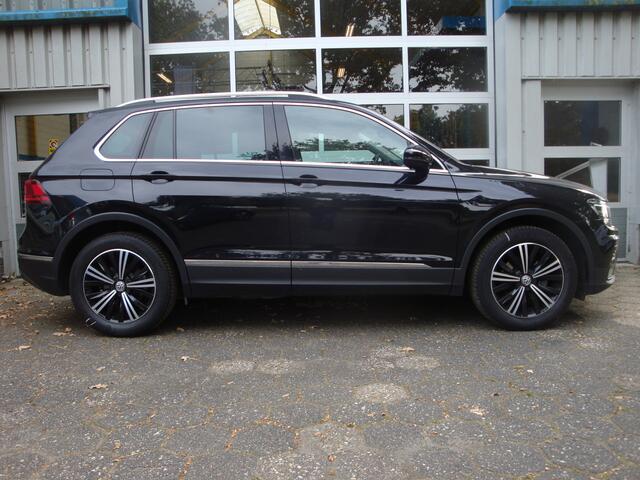 Volkswagen TIGUAN 1.4 TSI ACT Highline / Trekhaak / Lederen bekleding