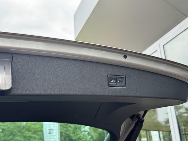 Volkswagen TIGUAN 1.4 TSI ACT R-Line | 1ste eigenaar | Keyless | elk. achterklep