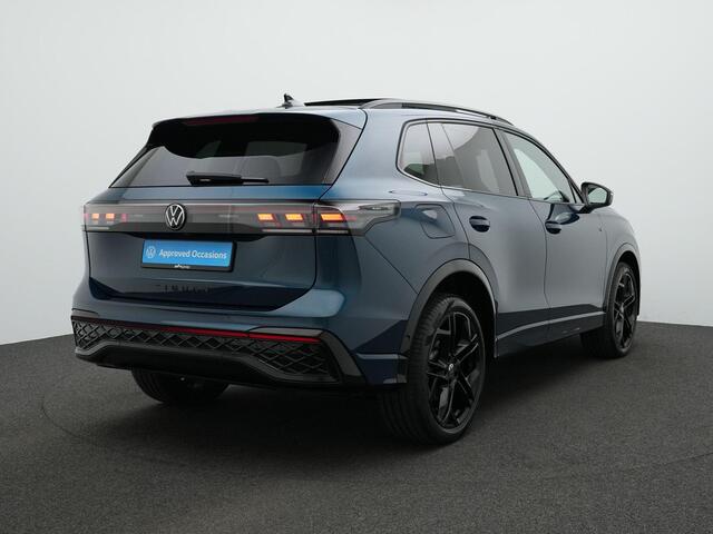 Volkswagen TIGUAN 1.5 eHybrid 272 pk DSG R-Line Edition | Panoramadak | Trekhaak | Adaptief onderstel | Stuur-/stoelverwarming | Achteruitrijcamera | Navigatie | Massage