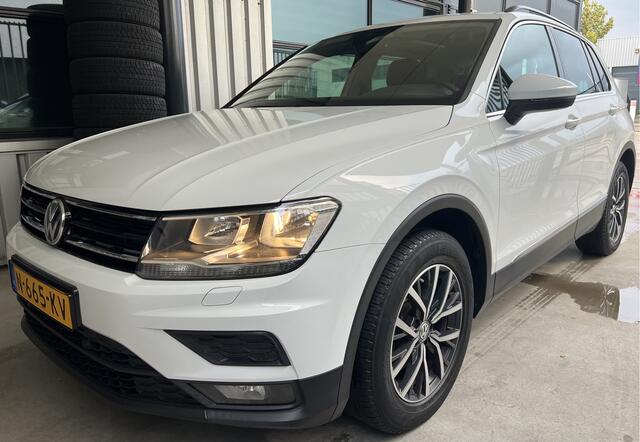 Volkswagen TIGUAN 1.4 TSI ACT Comfortline Business | SCHUIF/KANTELDAK | CARPLAY/ANDROID | ADAPTIVE CRUISE CONTROL | PDC V+A | STOELVERWARMING | LMV 17" | AIRCO | ELEKTR. ACHTERKLEP | BLUETOOTH