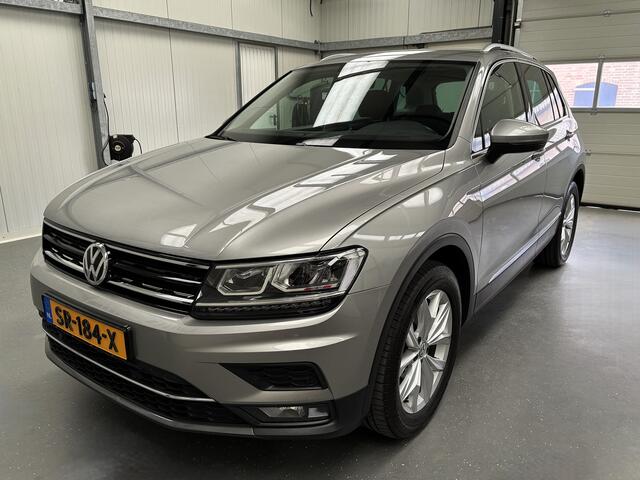 Volkswagen TIGUAN 1.4 TSI 4Motion Highline NIEUWSTAAT !! | 18" Lichtmetalen velgen 'Kingston' | Achteropkomend verkeer waarschuwing | Airco (automatisch)