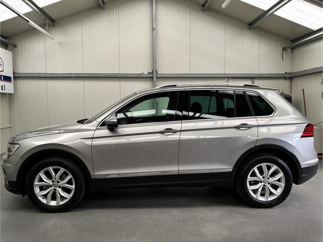 Volkswagen TIGUAN 1.4 TSI 4Motion Highline NIEUWSTAAT !! | 18" Lichtmetalen velgen 'Kingston' | Achteropkomend verkeer waarschuwing | Airco (automatisch)