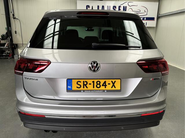 Volkswagen TIGUAN 1.4 TSI 4Motion Highline NIEUWSTAAT !! | 18" Lichtmetalen velgen 'Kingston' | Achteropkomend verkeer waarschuwing | Airco (automatisch)