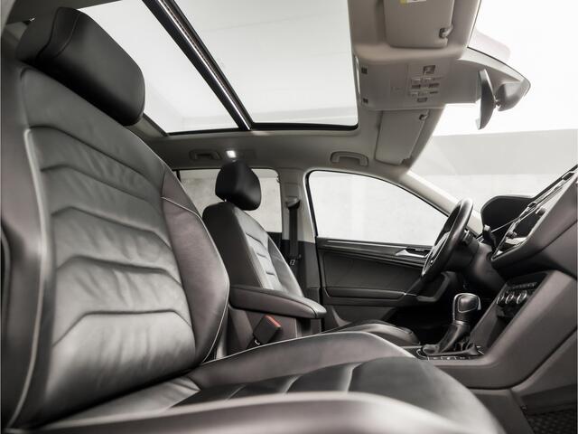 Volkswagen TIGUAN Allspace 1.4 TSI Highline Sport 7 Persoons 150Pk Automaat (PANORAMADAK, VIRTUAL COCKPIT, APPLE CARPLAY, 360 CAMERA, MEMORY SEATS, LEDER, STOELVERWARMING, ADAPTIVE CRUISE, GETINT GLAS, NIEUWSTAAT)