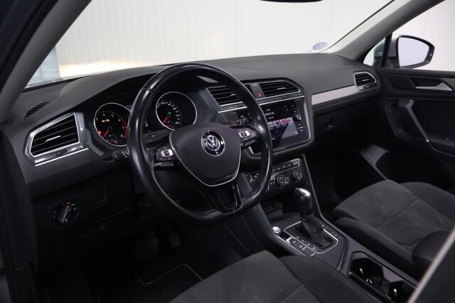 Volkswagen TIGUAN 1.5 TSI Business | Automaat | 7-persoons | Trekhaak | Panoramada
