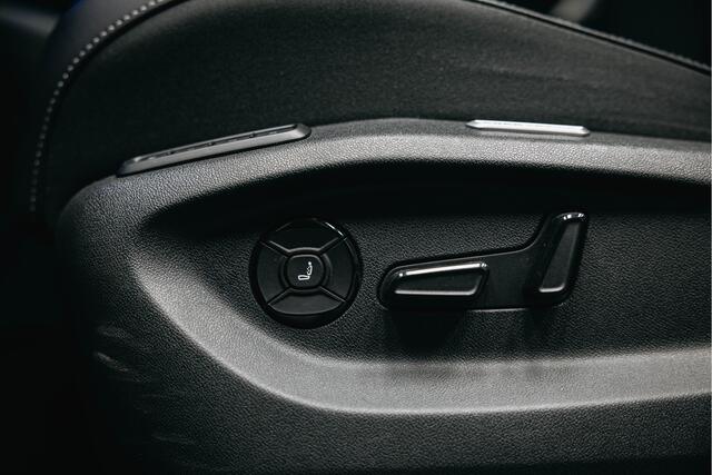 Volkswagen TIGUAN 1.5 eTSI R-Line Edition | Stoelmassage | Pano | Head-Up | Stoelverwarming en verkoeling |