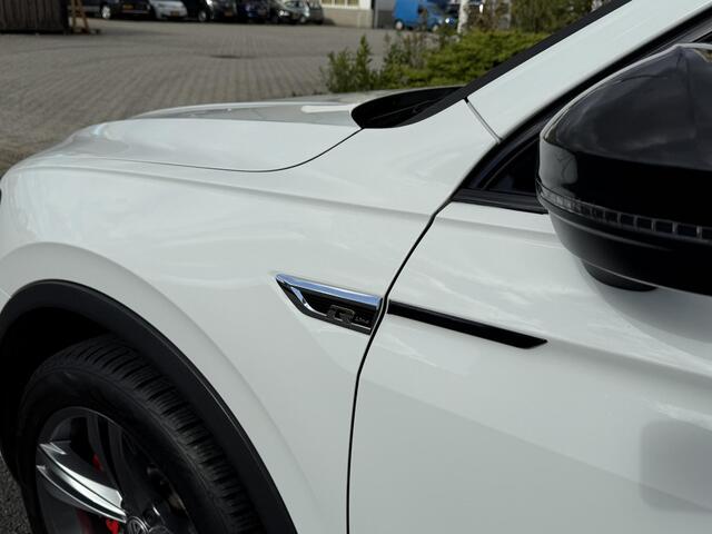 Volkswagen TIGUAN 2.0 TSI 4Motion DSG 3x R-Line 180pk VirtualoNavi