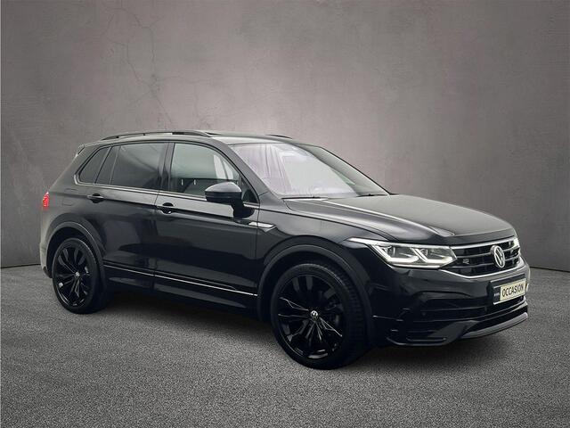 Volkswagen TIGUAN 1.5 TSI R-Line Business+ 150pk DSG, Lederen bekleding, Panoramadak, Black style, Trekhaak, Stoelverwarming, Stuurverwarming, Elektrische achterklep, Adaptieve cruise control, Dynamic chassis control, Navigatie, App connect