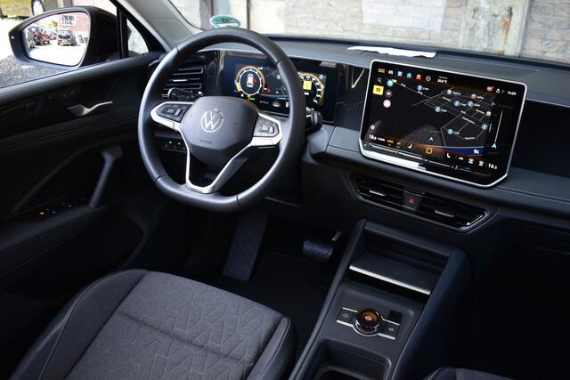 Volkswagen TIGUAN 1.5 eTSI DSG LIFE IQ-LIGHT/NAVI/TREKHAAK