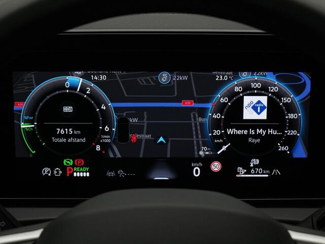 Volkswagen TIGUAN 1.5 eHybrid 204 pk DSG R-Line Edition | Panoramadak | Trekhaak | Adaptive Cruise | Side Assist | Park Assist | 20 inch