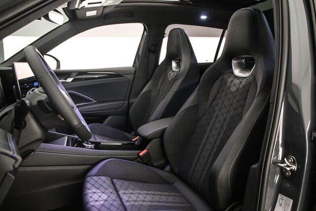 Volkswagen TIGUAN R-Line Edition 1.5 TSI eHybrid 272pk DSG Automaat Black Style, Trekhaak, Panoramadak, Adaptive cruise control, Achteruitrijcamera, Elektrische achterklep