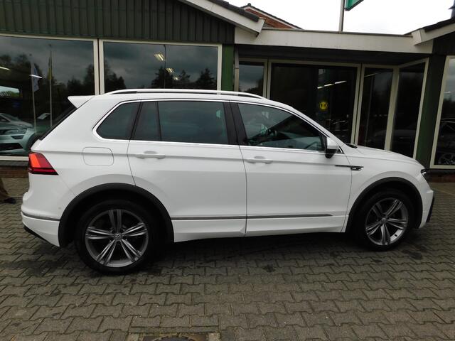 Volkswagen TIGUAN 1.5TSI 131PK R-LINE!! All-in Prijs! PANO!