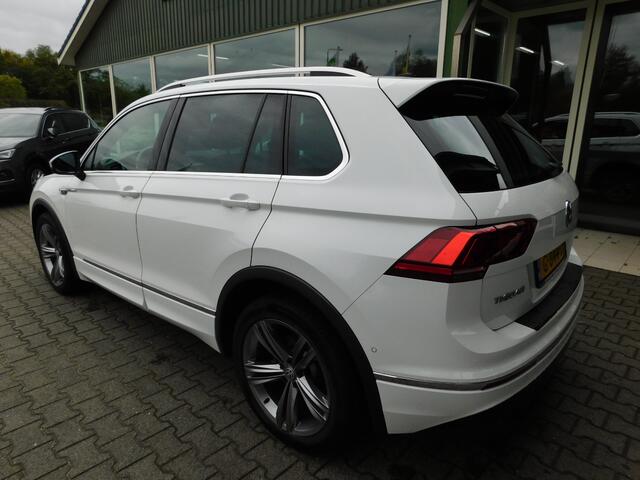 Volkswagen TIGUAN 1.5TSI 131PK R-LINE!! All-in Prijs! PANO!