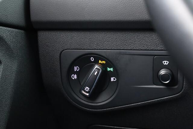 Volkswagen TIGUAN 2.0 TDI 4Motion R-Line DSG | Trekhaak | HUD | Adapt. Cruise | CarPlay | Navi | Stoelverw.