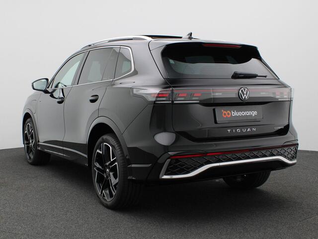 Volkswagen TIGUAN 1.5 eHybrid R-Line Edition 272PK DSG Trekhaak, Lederen bekleding, Massage, Ventilatiestoelen, Panoramadak, York 20" LMV, Navigatie, Adaptive Cruise Control, Assistentiepakket