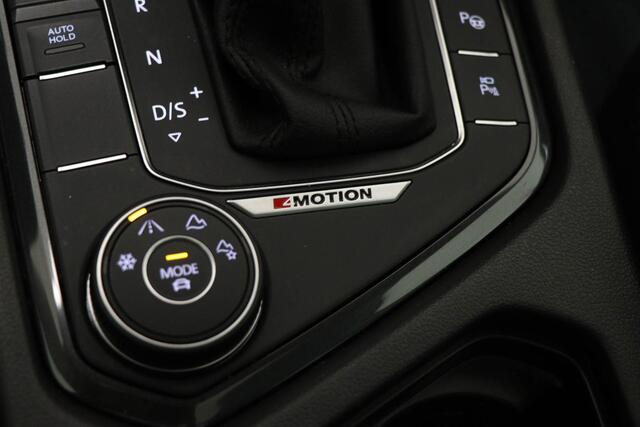Volkswagen TIGUAN 1.4 TSI 4Motion Highline Business R | ADVANCE / NAVI / PARKEER / VEILIGHEIDS / KEYLESS- PACK | PANORAMADAK | HEAD UP