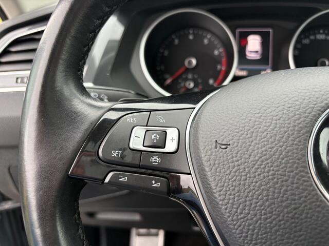 Volkswagen TIGUAN 2.0 TSI 4M. HIGHLINE / AUTOMAAT / PANO / BOMVOLL