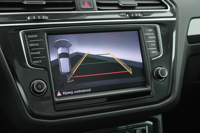 Volkswagen TIGUAN 2.0 TSI 4Motion Highline Panoramadak Trekhaak Head-Up Virtual Cockpit Camera