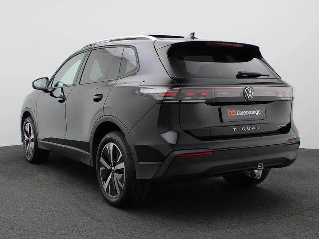 Volkswagen TIGUAN 1.5 eHybrid Life Edition 204PK DSG Pano-Schuifdak, Trekhaak, Adaptieve Cruise Controle, Achteruitrijcamera, Side Assist, Navi via Apple Carplay/Android Auto, Keyless, Stoel-Stuurverwarming, Elektr. Achterklep, 19" LM Velgen