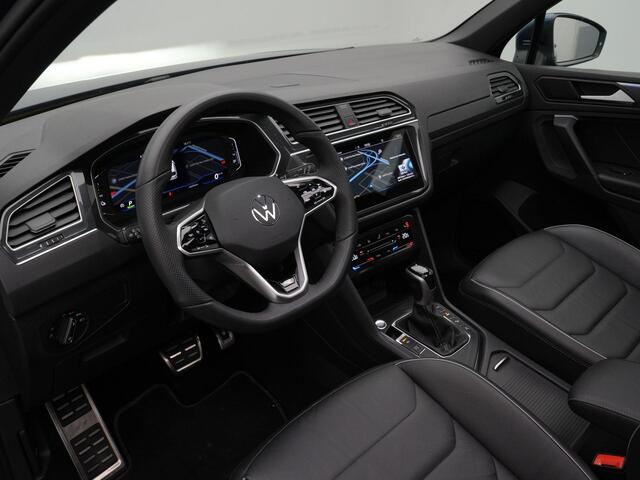 Volkswagen TIGUAN 1.4 TSI eHybrid R-Line Business+ | Panoramadak | IQ Light | Trekhaak | Lederen bekleding 'Vienna' | Rondomzicht camera | Park Assist | Side Assist | 19 inch