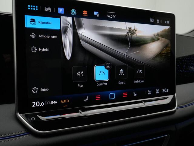 Volkswagen TIGUAN 1.5 eHybrid 272 pk R-Line Edition | Panoramadak | Stoel-/stuurverwarming | Standkachel | Park Assist | Side Assist | ErgoActive bestuurdersstoel | 20 inch